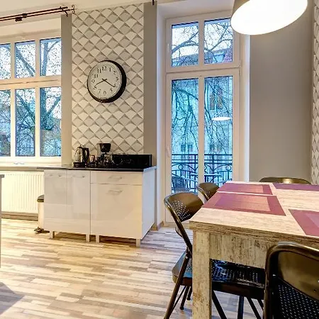Dom & House Atelier 2*